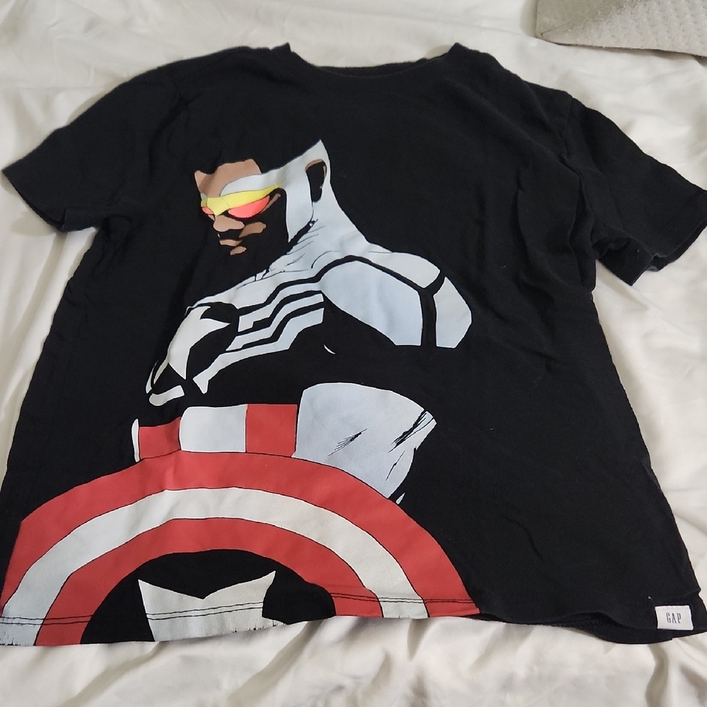 GAP Black T-Shirt with Heroic Graphic